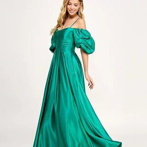 City Studios Juniors' Off the Shoulder Satin Puff-Sleeve Sweetheart Gown Green